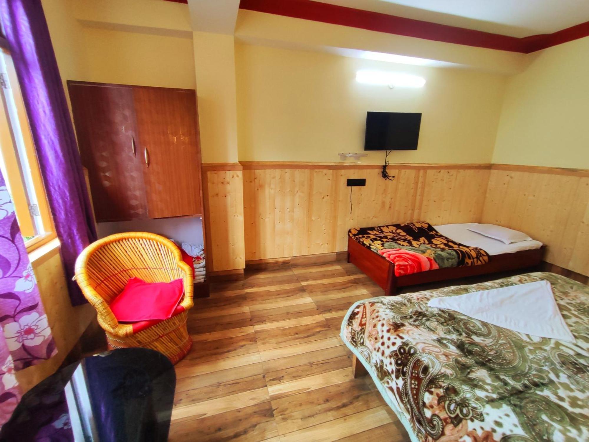 Hotel Red Cherry Пеллинг Экстерьер фото